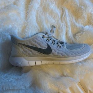 White/Gray Nikes 5.0